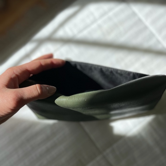 Rebecca Minkoff Wallet 🤑 - Picture 5 of 6